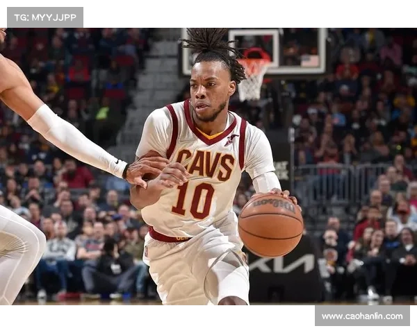 《震撼全场的NBA传奇对决:历史经典比赛回顾与精彩瞬间解析》 《震撼全场的NBA传奇对决:历史经典比赛回顾与精彩瞬间解析》